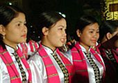 Tục gõ sạp đón khách của người Thái ở Yên Bái
